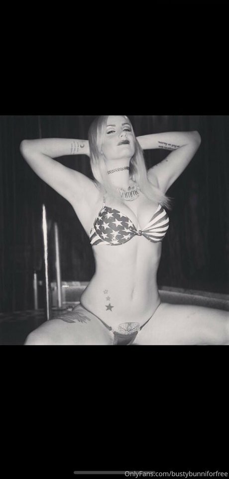 bustybunniforfree OnlyFans Lesbisch