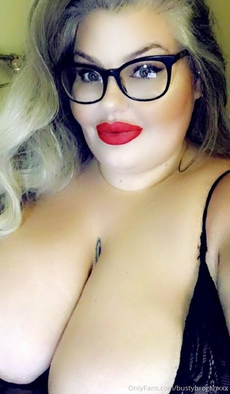 bustybroganxxx OnlyFans Sex Leak
