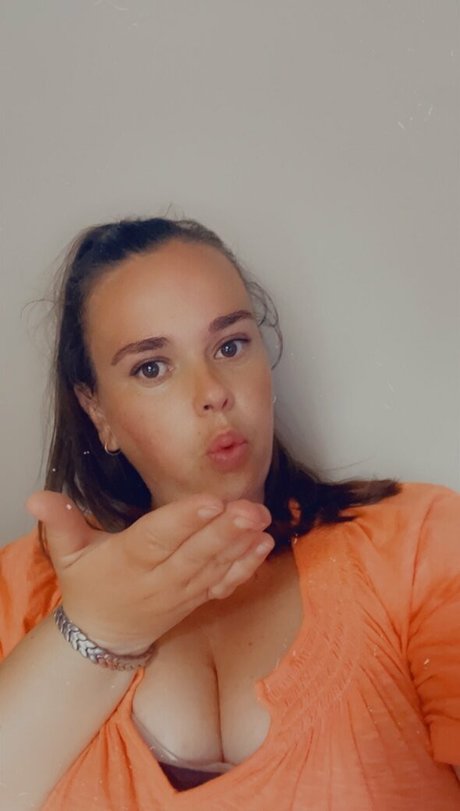 kiwifree Nacktbilder von OnlyFans