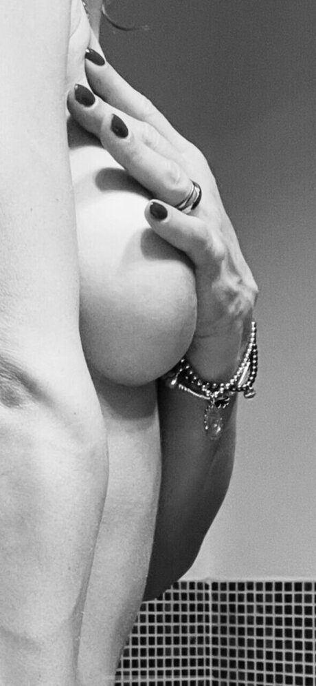 Sophie Only Nackt auf OnlyFans Leaks