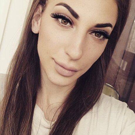 Aleksandra Leaks von OnlyFans