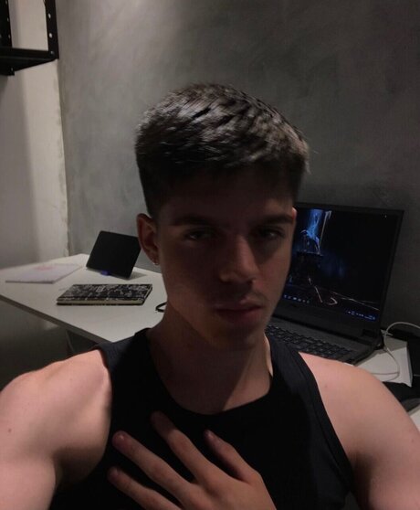 hector_ OnlyFans geleakte Bilder