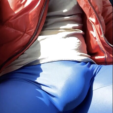 sexy exhibit Geleakte OnlyFans-Inhalte