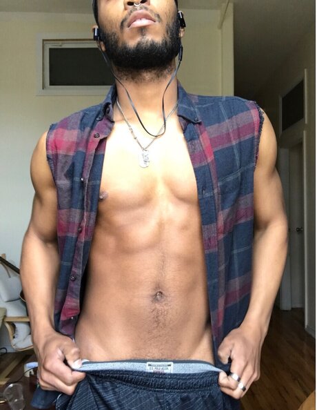 Dontezie OnlyFans Porno