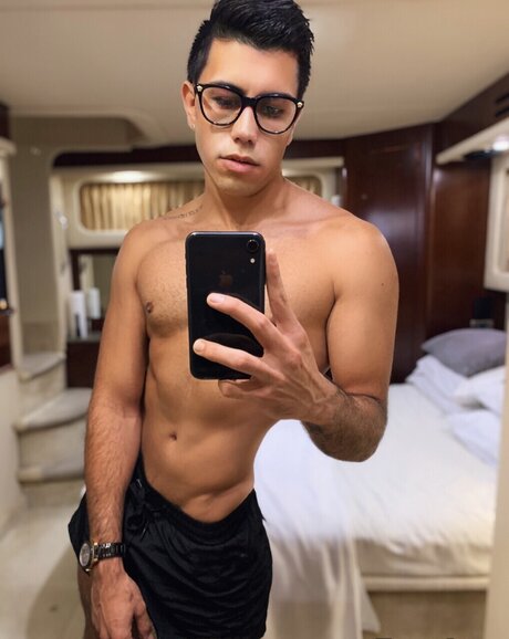 Jonny Nacktbilder von OnlyFans