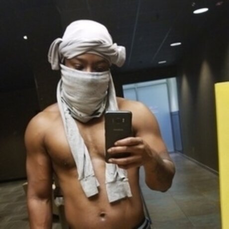 u8548990 OnlyFans geleakte Brüste