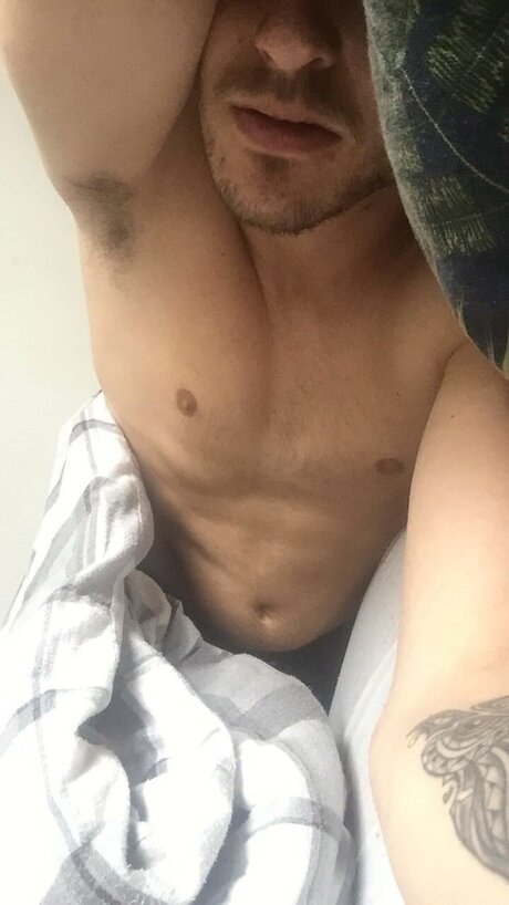 REDhottwink Kostenlose OnlyFans-Pornos