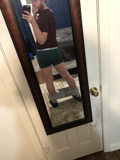 Bradley NurlyFans-Pornos