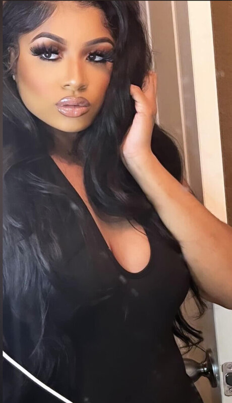 Madam Porn OnlyFans Leaks