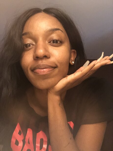 Wisdom OnlyFans Nacktbilder