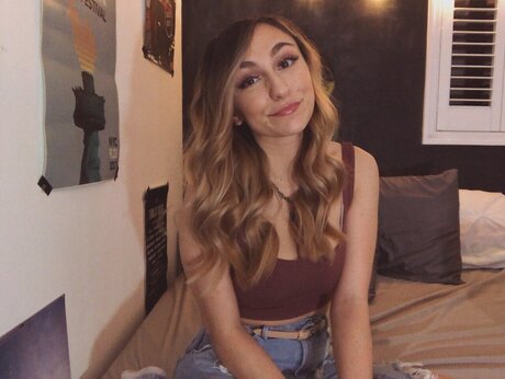 allyras05 OnlyFans geleakte Pornografie