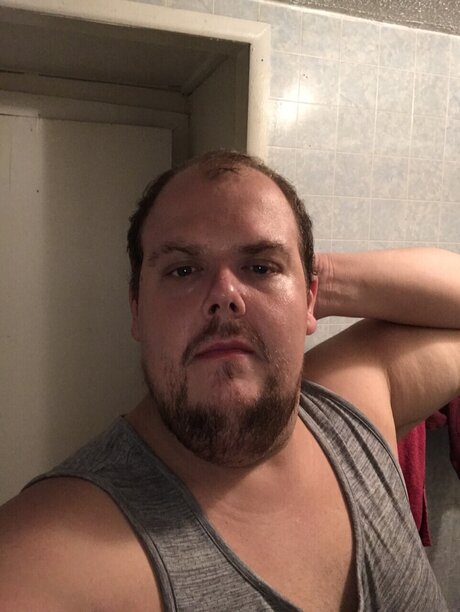 Joshua Gore Nackt auf OnlyFans