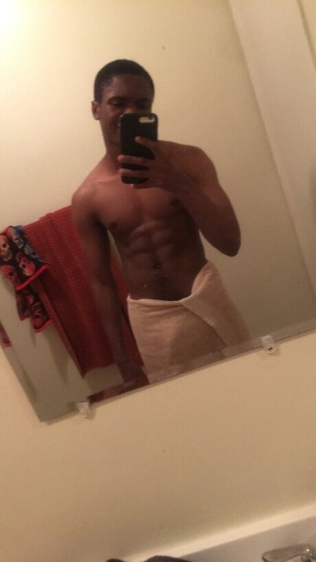 Tavian OnlyFans-Bild