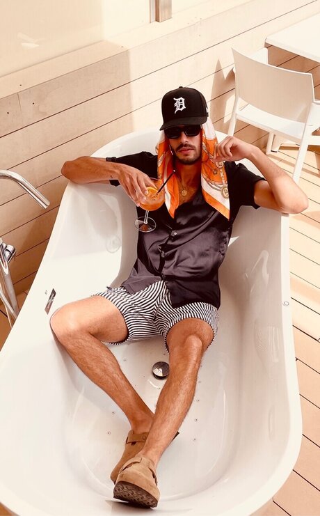 Ethan Bilder OnlyFans