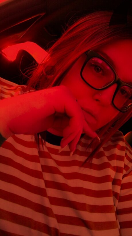 POPPERS PRINCESS_ OnlyFans Model Fotos