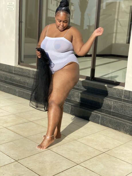 Karabo Neue geleakte OnlyFans-Inhalte