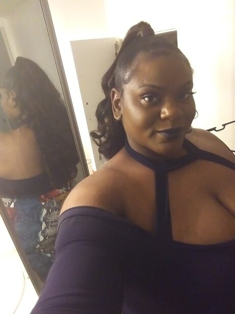 Cocoa Bunny Nackt auf OnlyFans