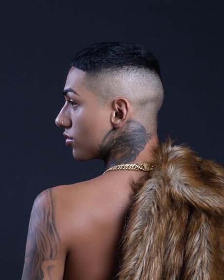 Jacob Dlatoya OnlyFans Inhalte