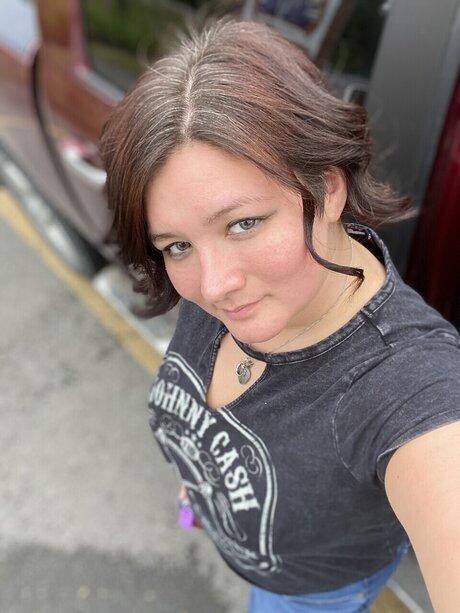 Eskimo angel OnlyFans Sex