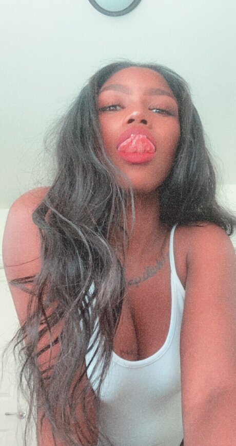 Jewlylove OnlyFans Sextape