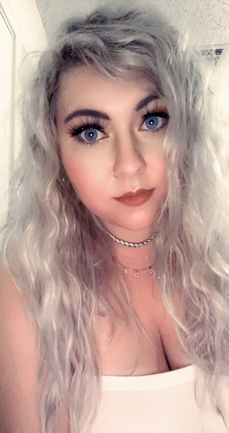 Lawless OnlyFans-Creator