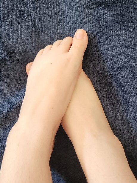 Only feet pics OnlyFans Leaks