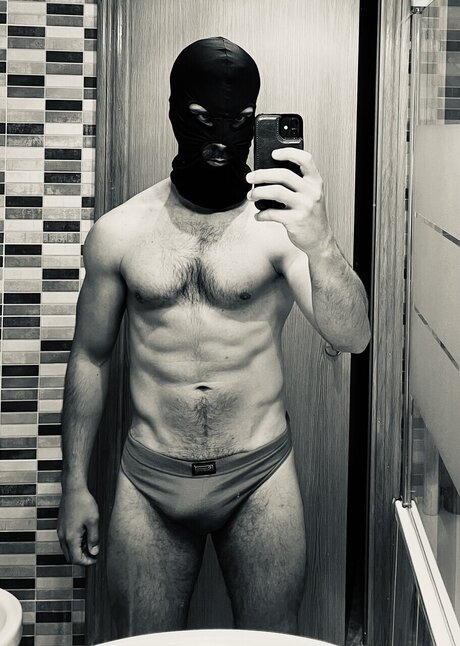 Masked Stud OnlyFans Sex geleakt