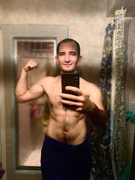 Aleks G OnlyFans-Inhalte