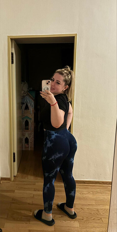 SilviaLove OnlyFans-Model