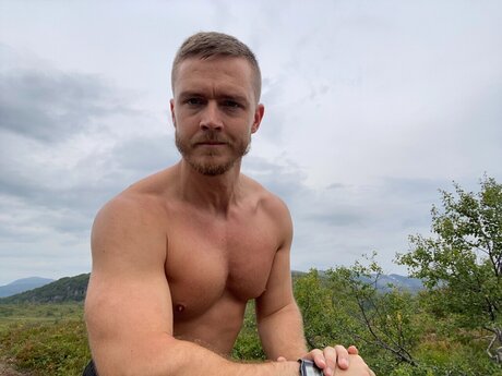 LeoCross Sexy OnlyFans