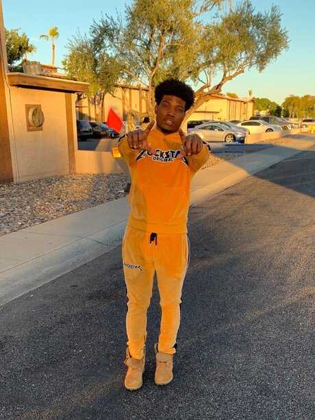 AKG Leaks von Nacktbildern auf OnlyFans