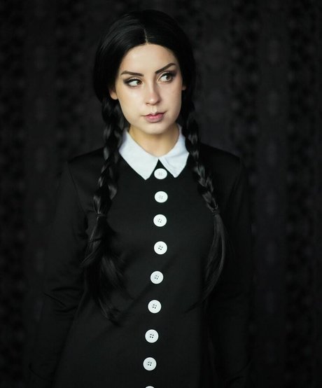 Raineemery OnlyFans schlank