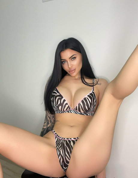 unholy mary Nacktbilder von OnlyFans geleakt