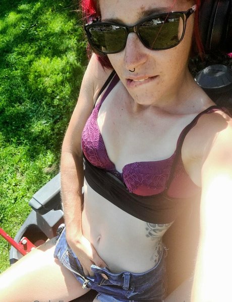 bellaenchantressxxx OnlyFans Striptease