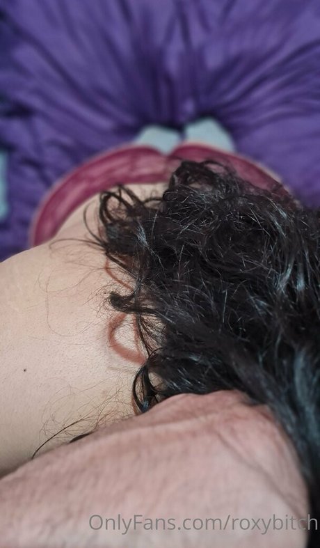 roxybitch OnlyFans Strip