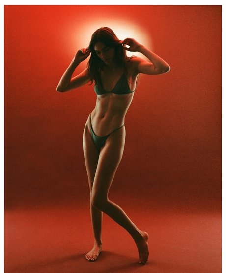 Emily Hall OnlyFans Nacktbilder