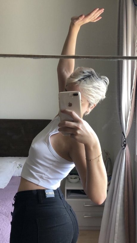 Madu Garbin OnlyFans Fotos