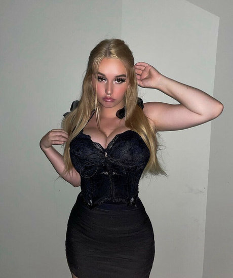 haileyyfriz OnlyFans-Leaks