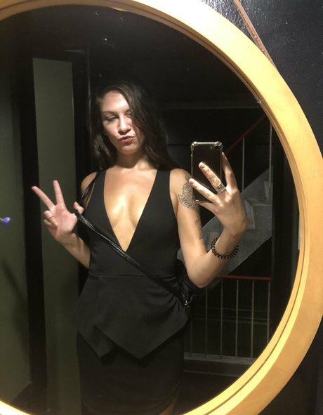 monalisawhoaa OnlyFans geleakter Pornografie