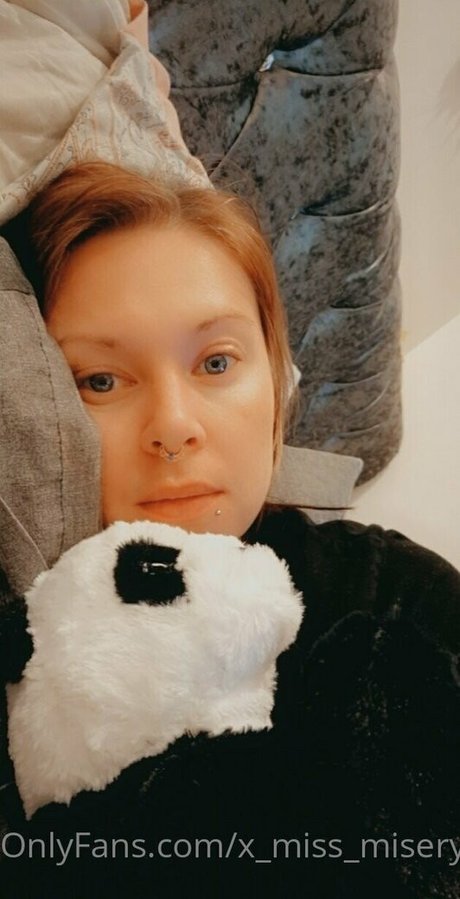 x miss misery x Heiße OnlyFans Inhalte