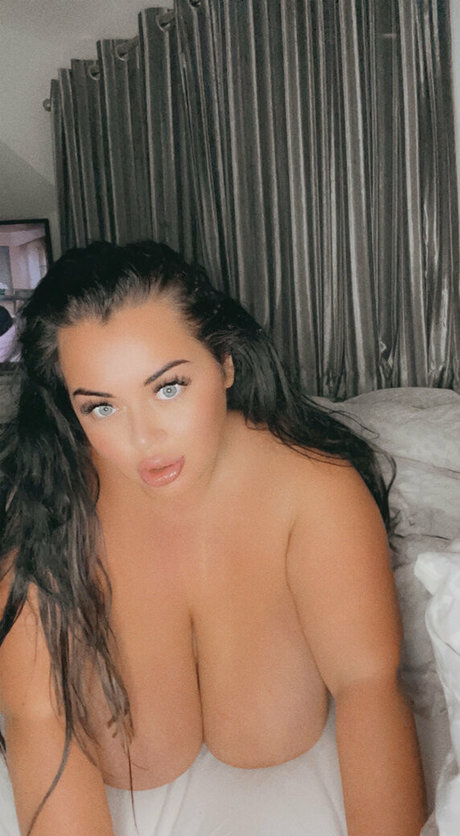 khloe38kk OnlyFans Modelfoto