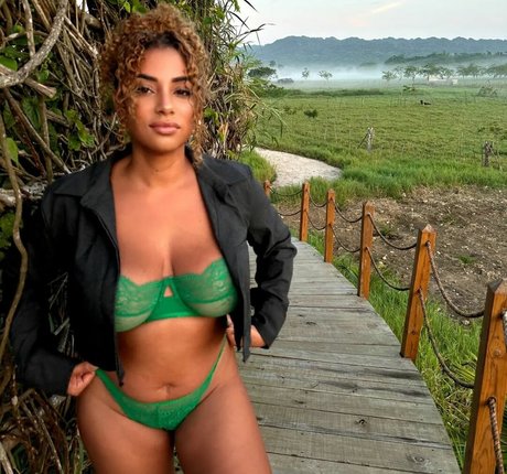 yinamenez OnlyFans-Archiv