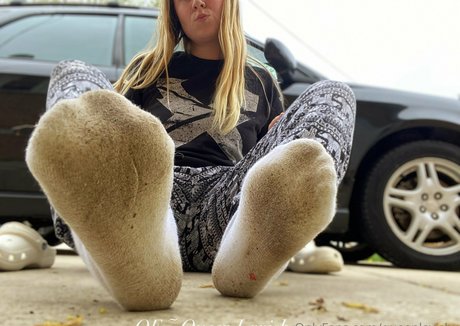 queenlavishx OnlyFans schlank