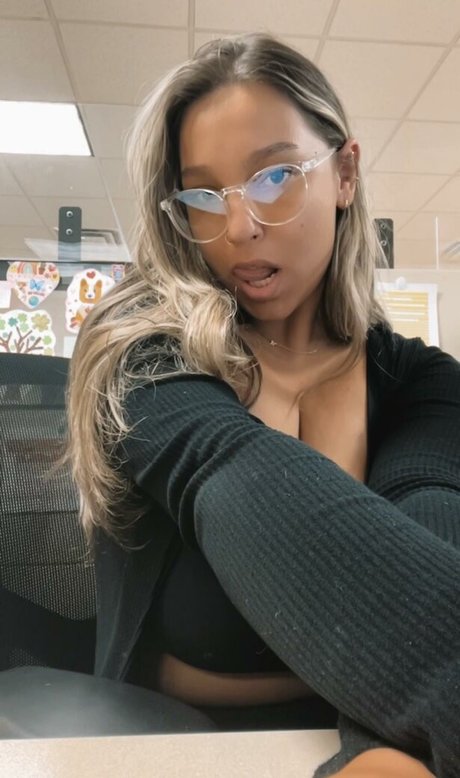 Mel Rose OnlyFans Mega