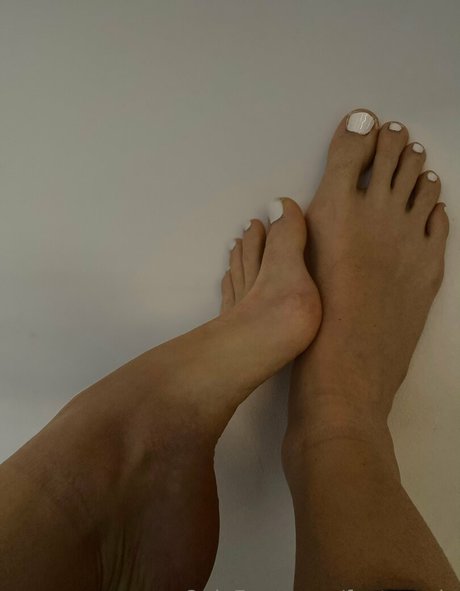 feetronnie Leaks von Nacktbildern auf OnlyFans