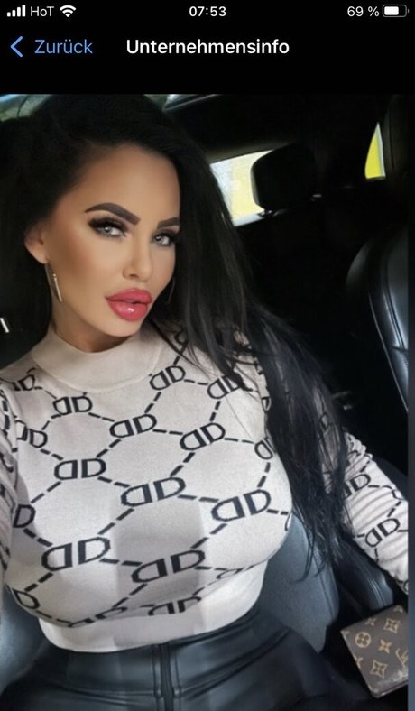 Onlyheni OnlyFans Nacktbilder