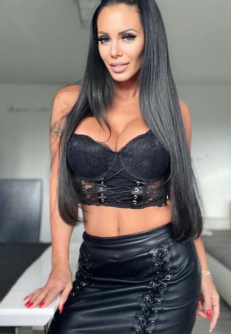 Onlyheni Nackt Leaks OnlyFans