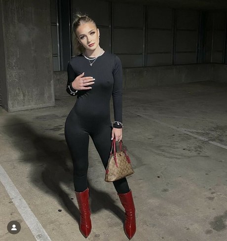 Savway OnlyFans Bilder