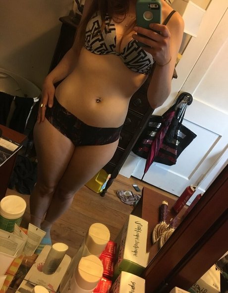 umassgirl Leaks von OnlyFans