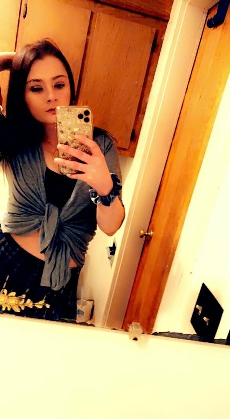 umassgirl Nacktbilder-Leaks von OnlyFans